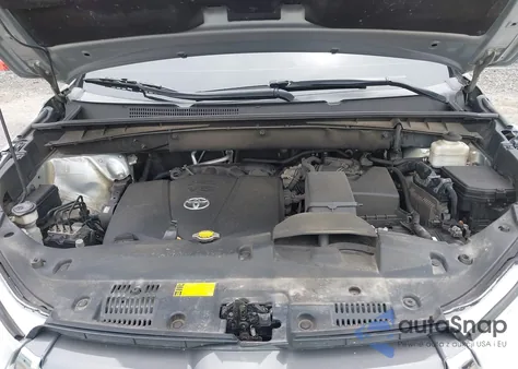 2017 Toyota Highlander Xle z USA, uszkodzony, nr VIN 5TDJZRFH5HS455351